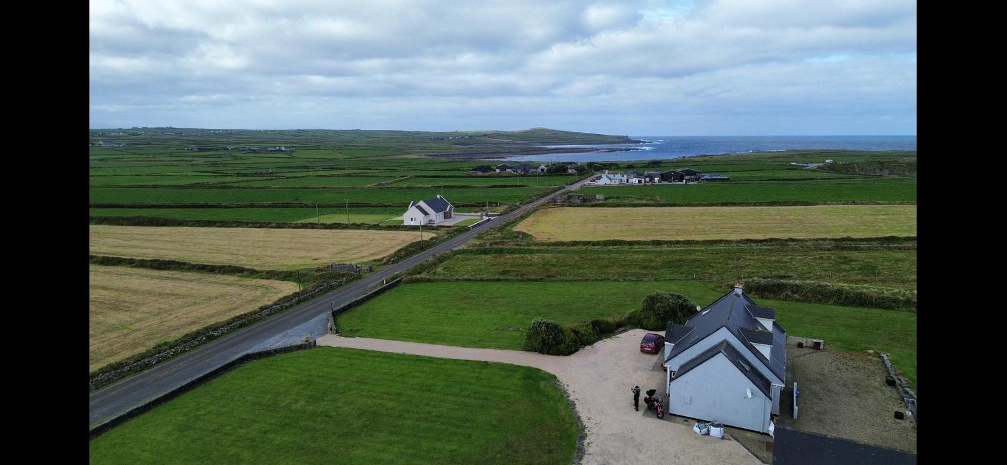 Cois Na Mara Bridges Of Ross V15 T677 Panzió Kilbaha Kültér fotó